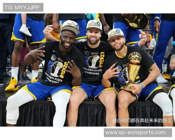 球队阵容多样化探索库里强调赢球与调整并重的重要性 球队阵容多样化探索库里强调赢球与调整并重的重要性