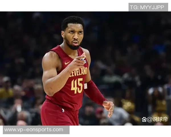 米切尔三分超越欧文升至骑士队史第五位老詹乐福依旧领跑前二 米切尔三分超越欧文升至骑士队史第五位老詹乐福依旧领跑前二