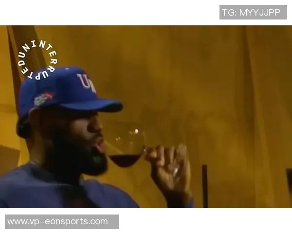 小里盛赞詹姆斯球商之高赛场理解力堪称无与伦比