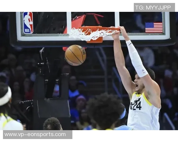 布克全力以赴砍下38分却难救主球队失利表现令人心疼