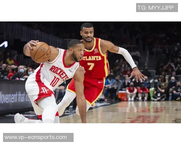 凯肖恩乔治22岁前表现惊艳30分10板5三分2断2帽追平文班卢卡数据